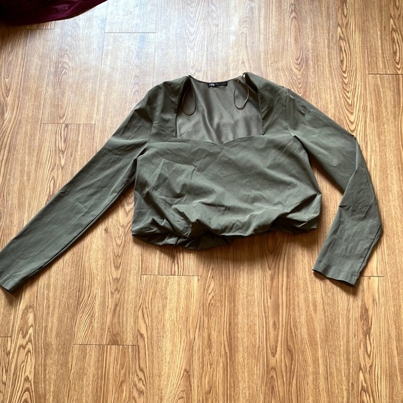 Zara Women's Long Sleeve Sweetheart Top - Picture 4 of 6